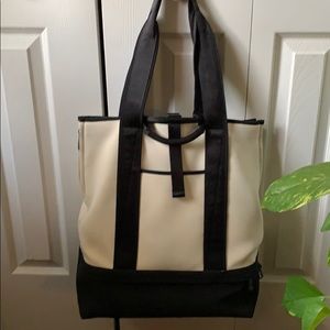Caraa X Athleta Everyday Vinyasa Tote